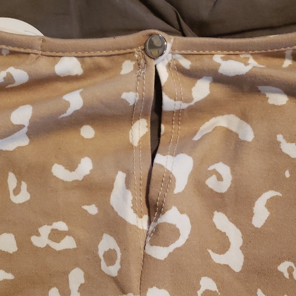 Leopard Print Romper NWT - Picture 2 of 3